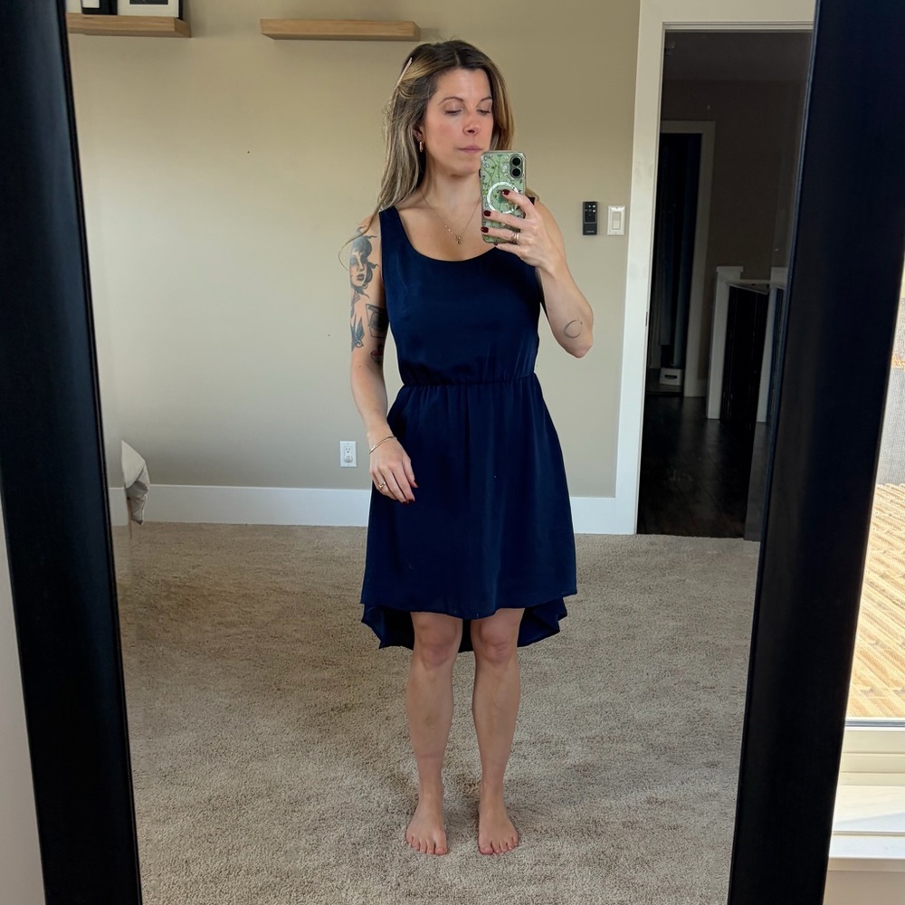 Elegant Navy Blue Sleeveless Dress
